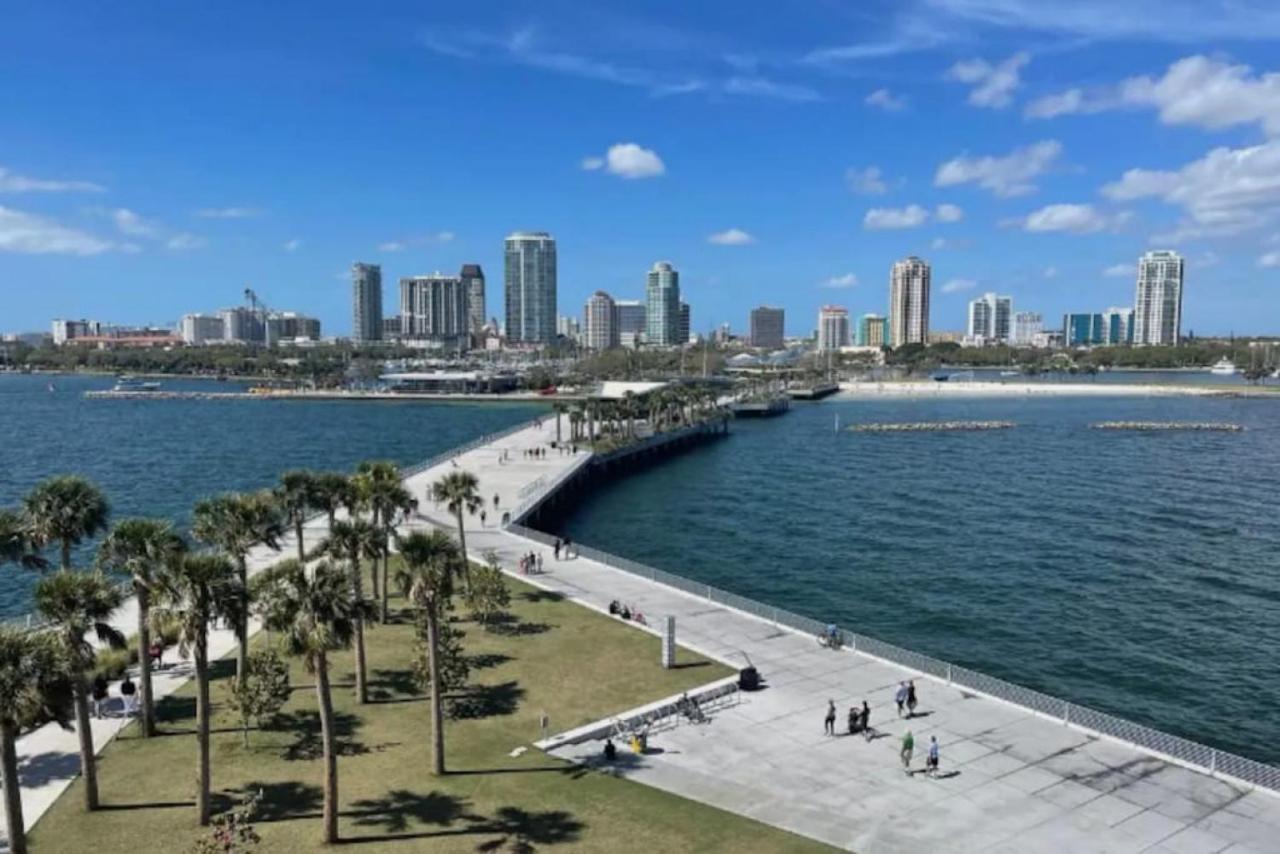 Wake Up To Ocean Views From Your Private Balcony * Tampa