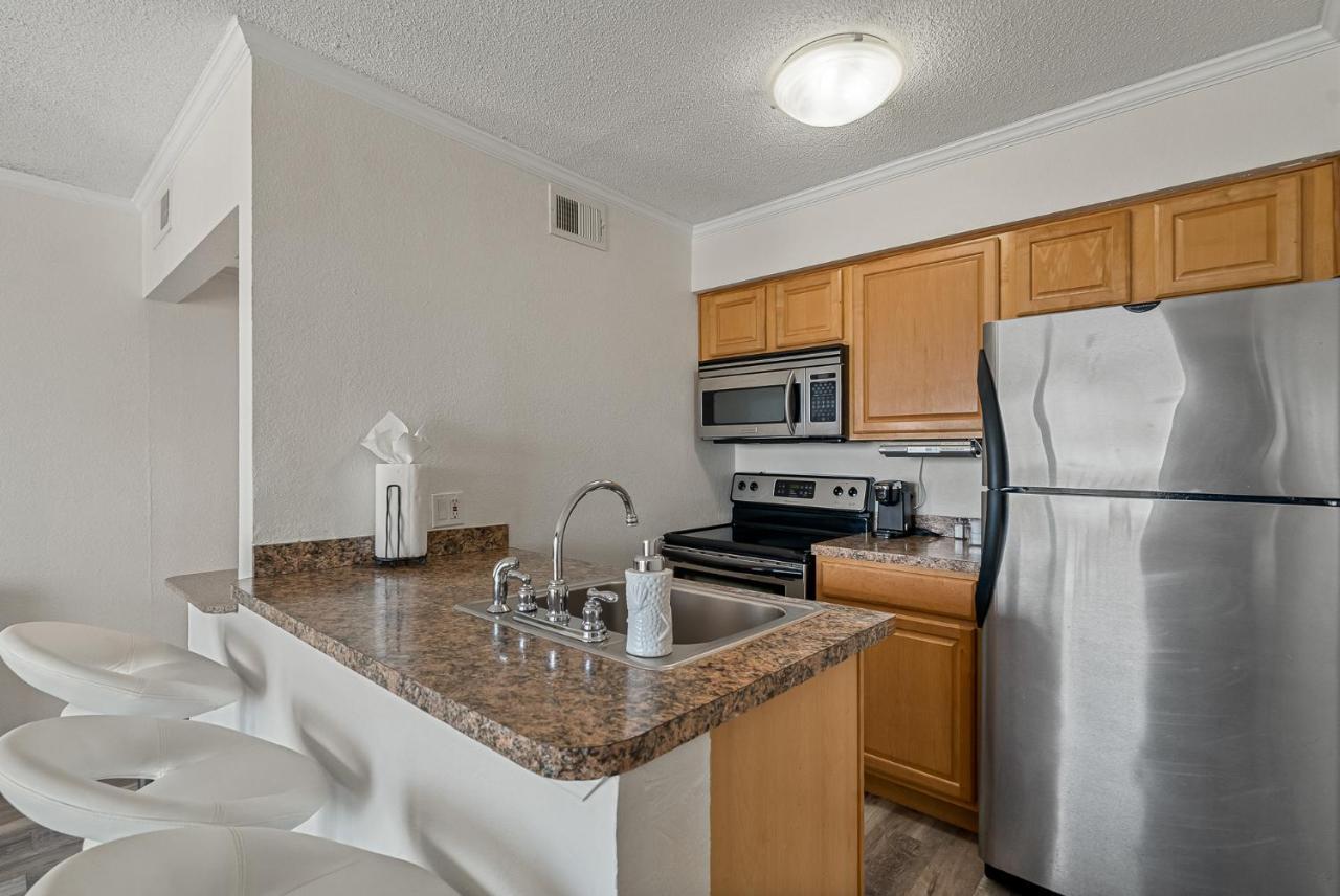 Holiday home Wake Up To Ocean Views From Your Private Balcony Tampa