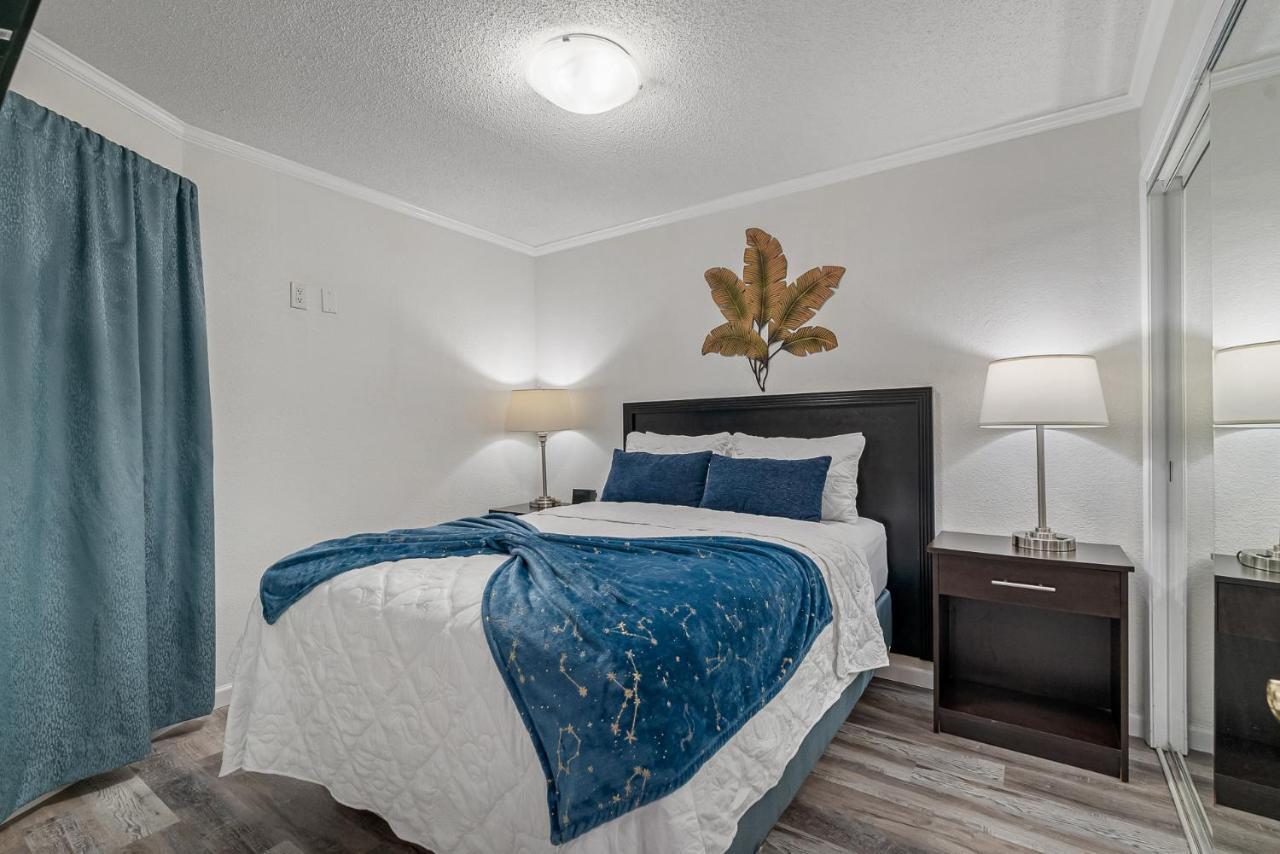 Wake Up To Ocean Views From Your Private Balcony * Tampa