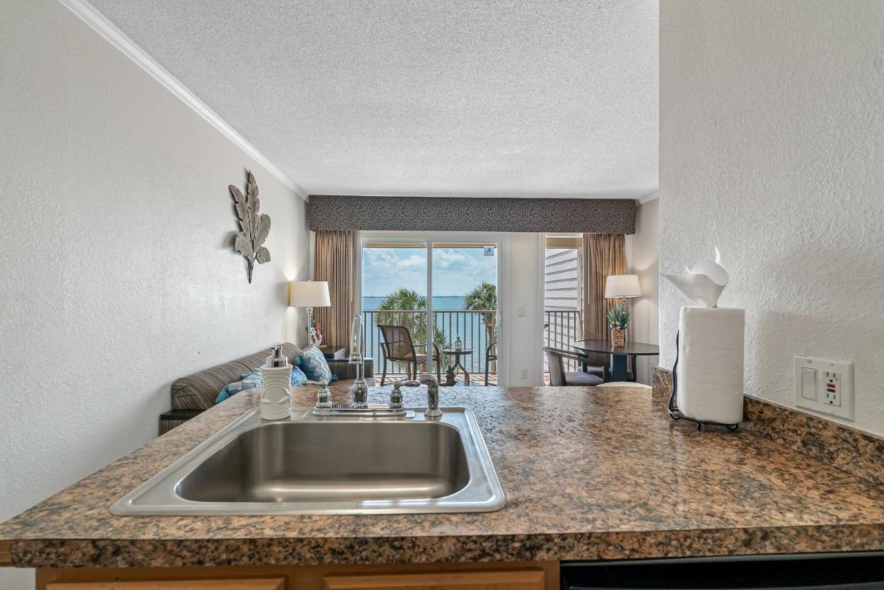 Wake Up To Ocean Views From Your Private Balcony * Tampa