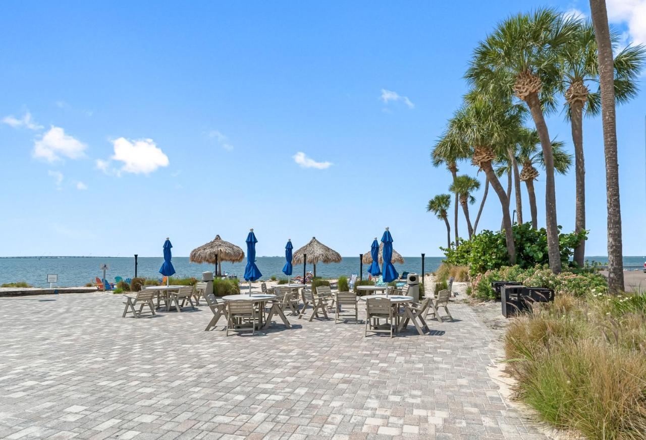 Holiday home Wake Up To Ocean Views From Your Private Balcony Tampa